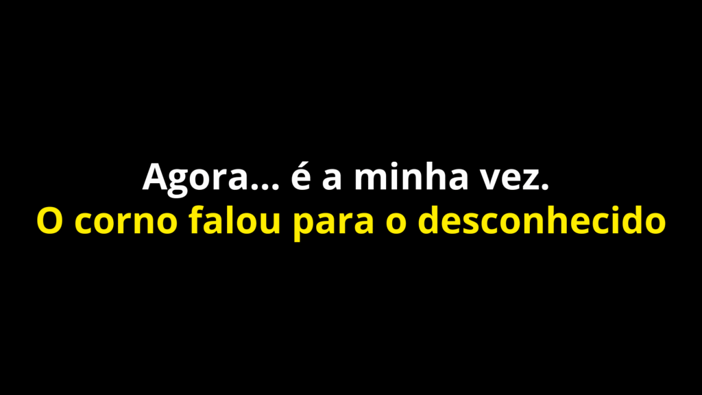 O corno falou para o amante que agora era a vez dele de foder a esposa dele..